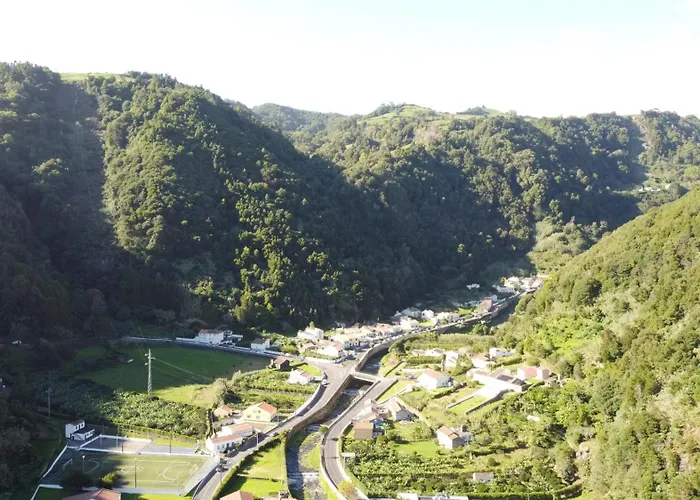 Haven Azores 펜션 Faial da Terra