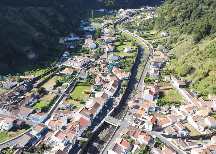 Haven Azores 펜션 Faial da Terra